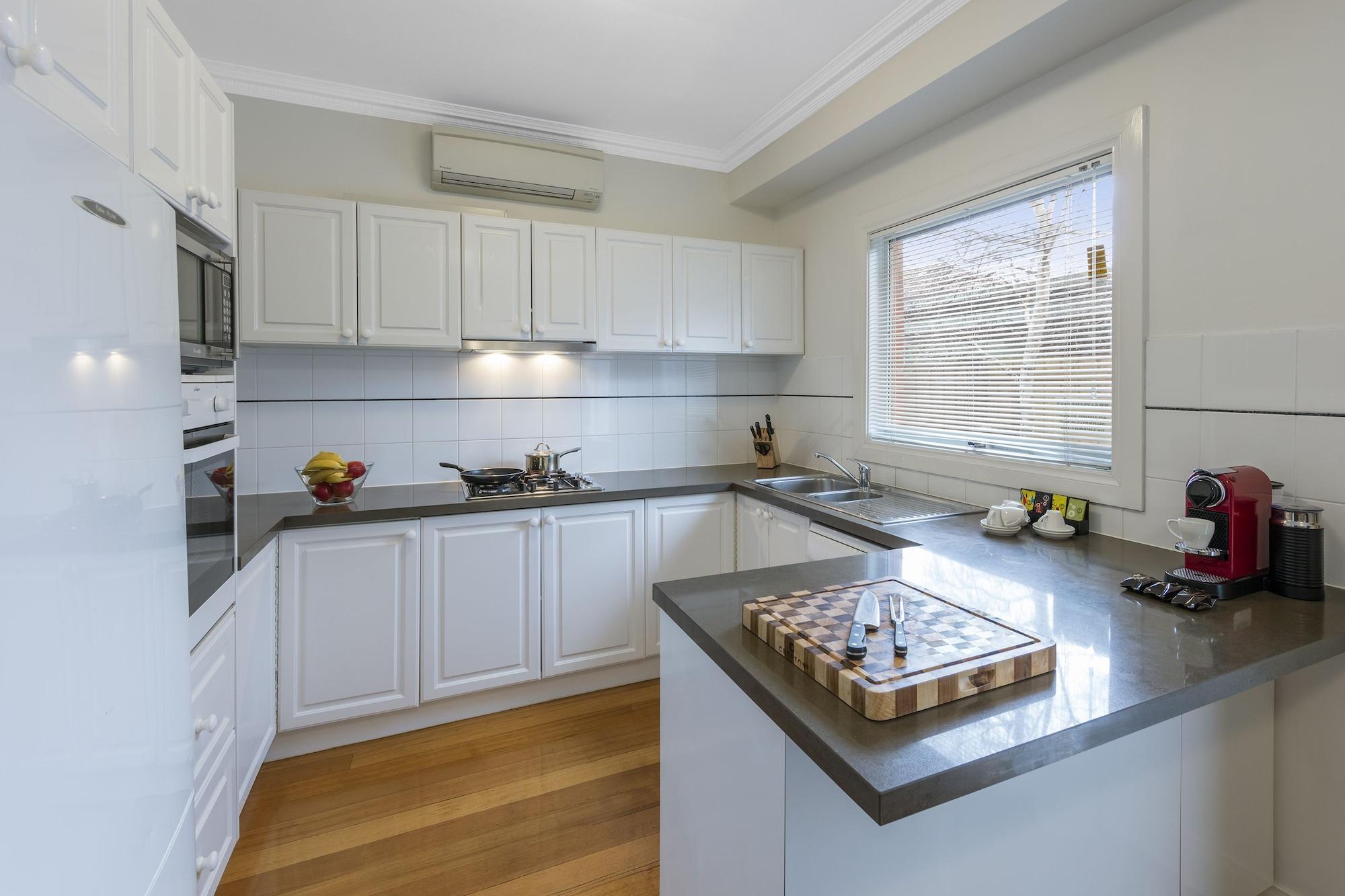 Kimberley Gardens Hotel, Serviced Apartments And Serviced Villas Ville de Ville de Melbourne Extérieur photo