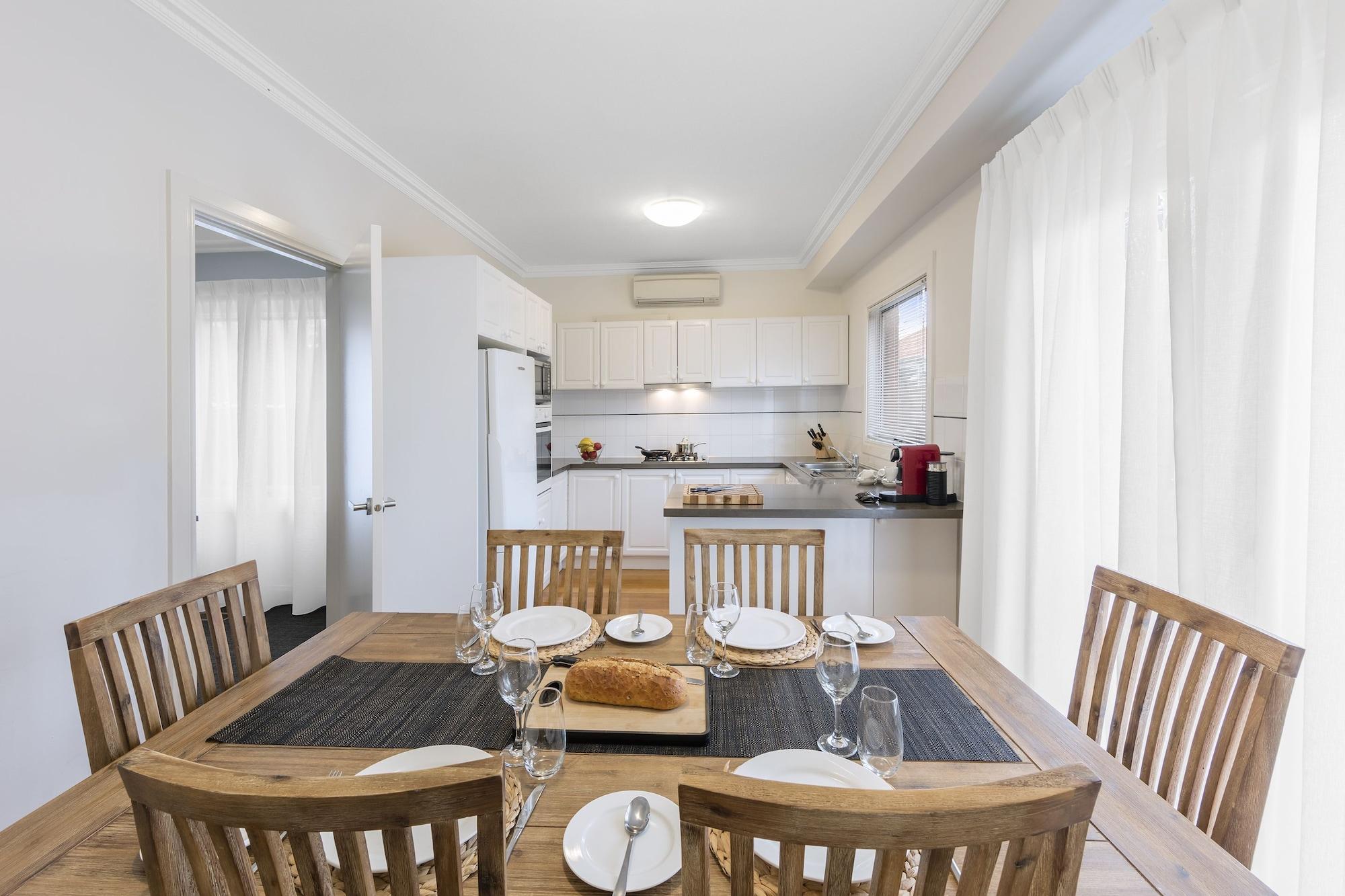 Kimberley Gardens Hotel, Serviced Apartments And Serviced Villas Ville de Ville de Melbourne Extérieur photo