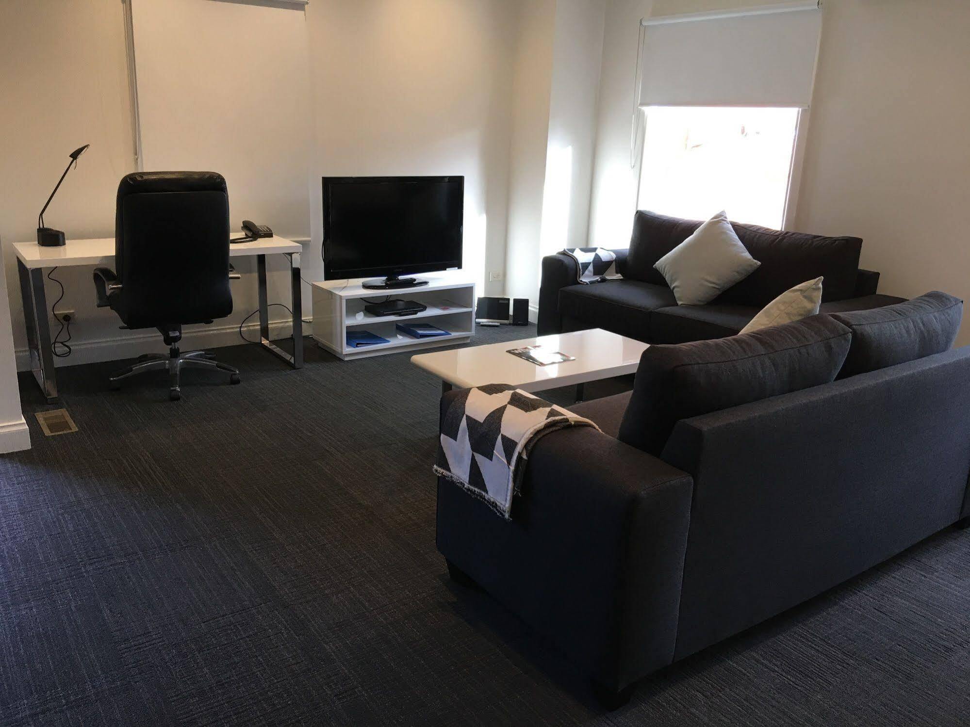 Kimberley Gardens Hotel, Serviced Apartments And Serviced Villas Ville de Ville de Melbourne Extérieur photo